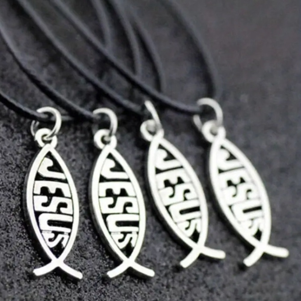 NWOT Men inspirational necklace